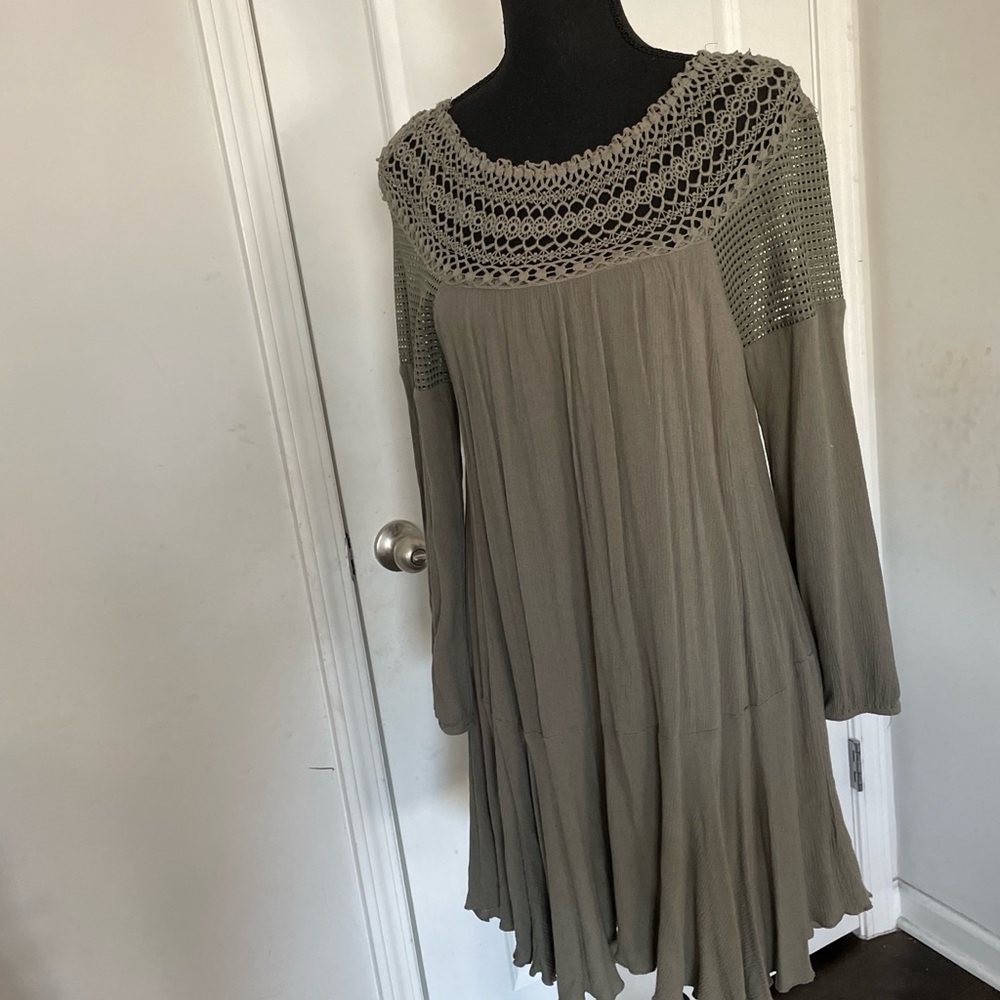 UmgeeUSA Women’s Mini Dress Top Size S Taupe Olive Boho Crochet - Picture 1 of 10